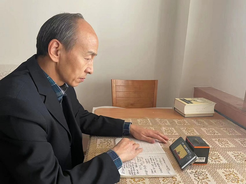 劳务公司党支部书记 王多斌.jpg