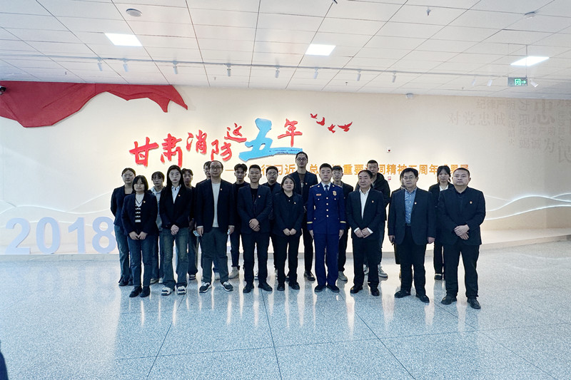 参观3.jpg