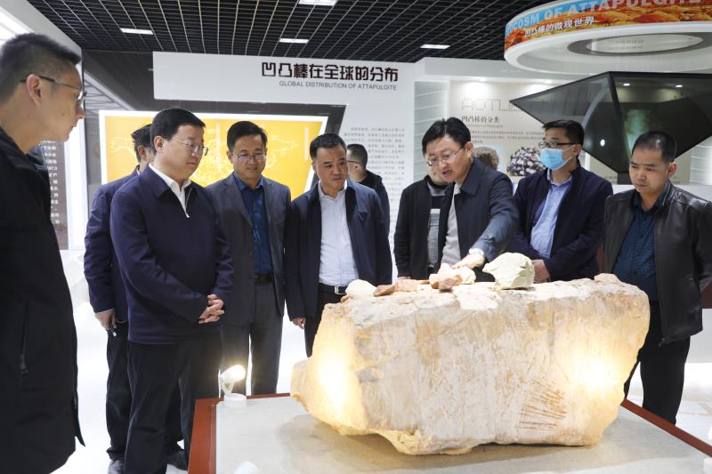 甘肃建投与临泽县对接矿产资源开发工作