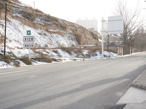 筑牢道路通行保障网 畅通区域交通“微循环”